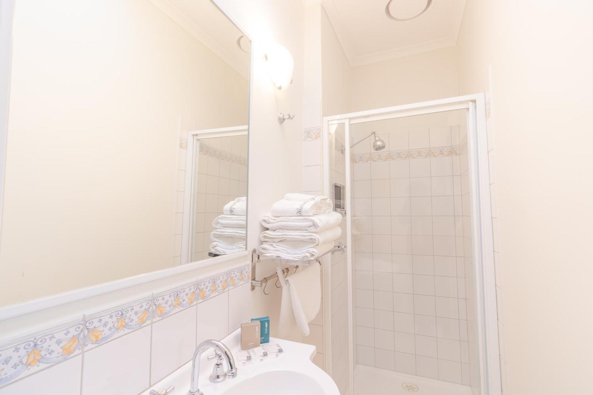 Warburton Lodge Екстер'єр фото