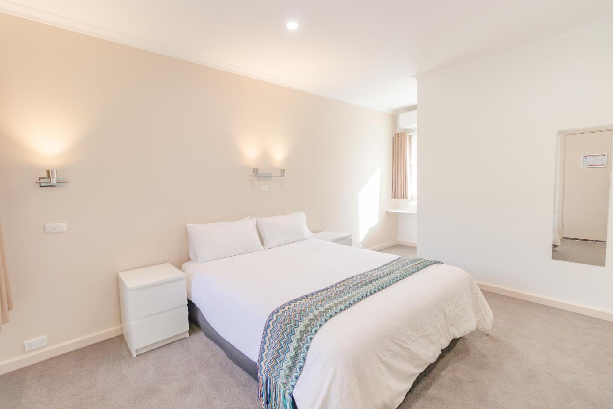 Warburton Lodge Екстер'єр фото
