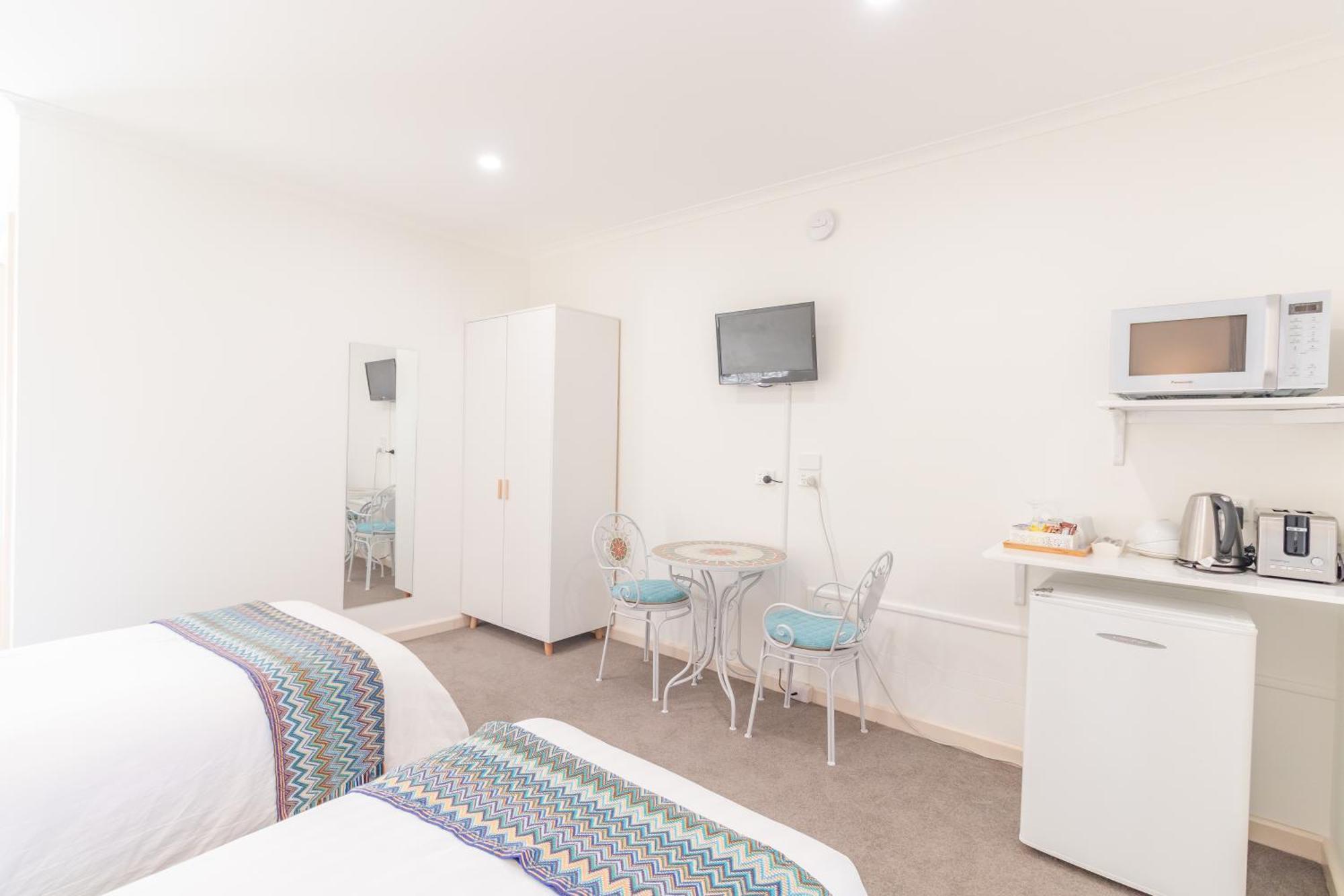 Warburton Lodge Екстер'єр фото